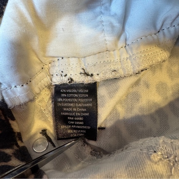 AFRM Leopard High-Waisted Zip Pocket Flare Bell Bottom Jeans/Pants size 26 - Picture 8 of 9